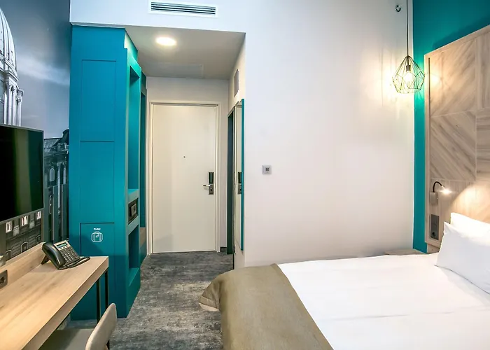 Standard Room with 1 Single Bed